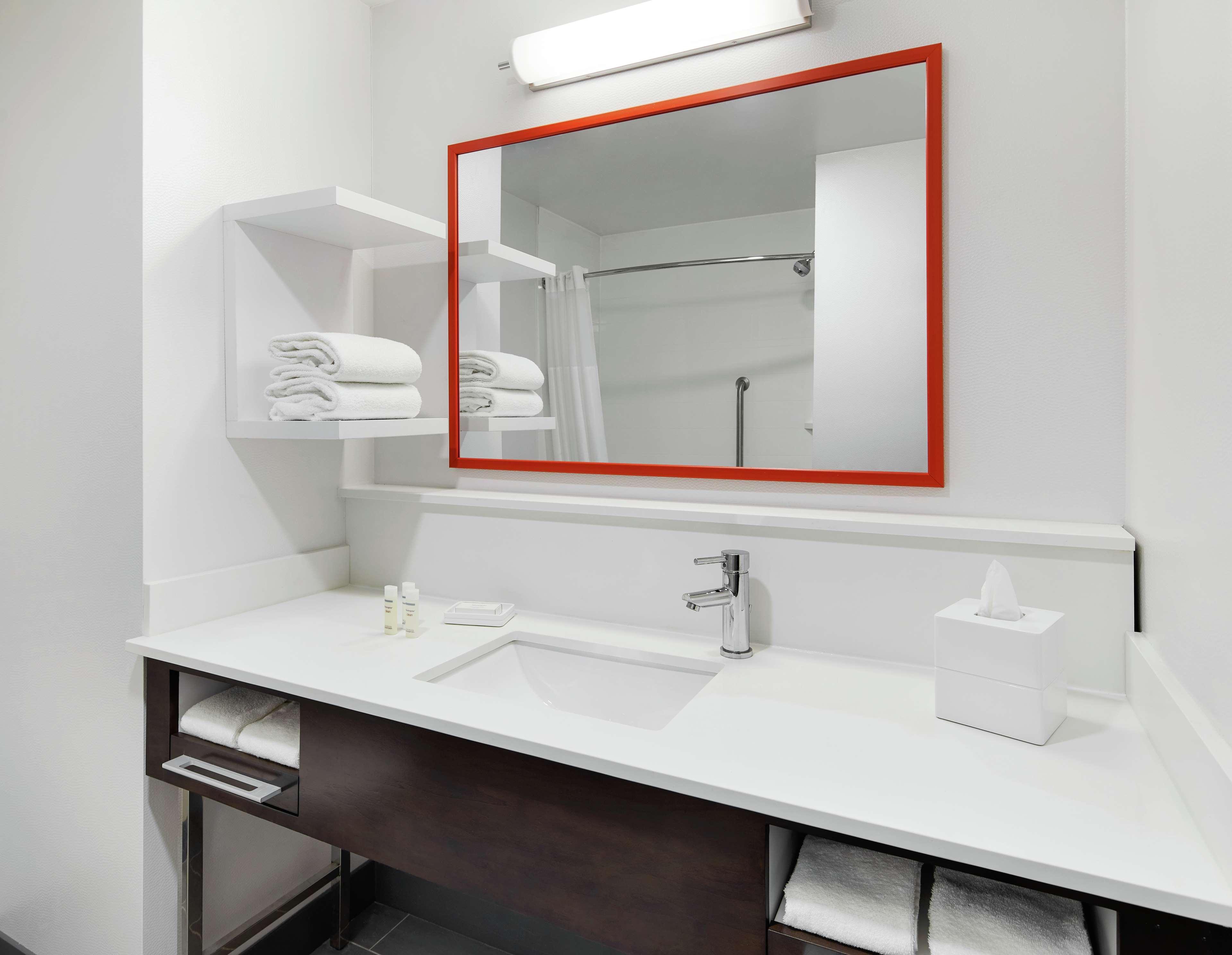 Hampton Inn & Suites Chicago/ווקיגן מראה חיצוני תמונה
