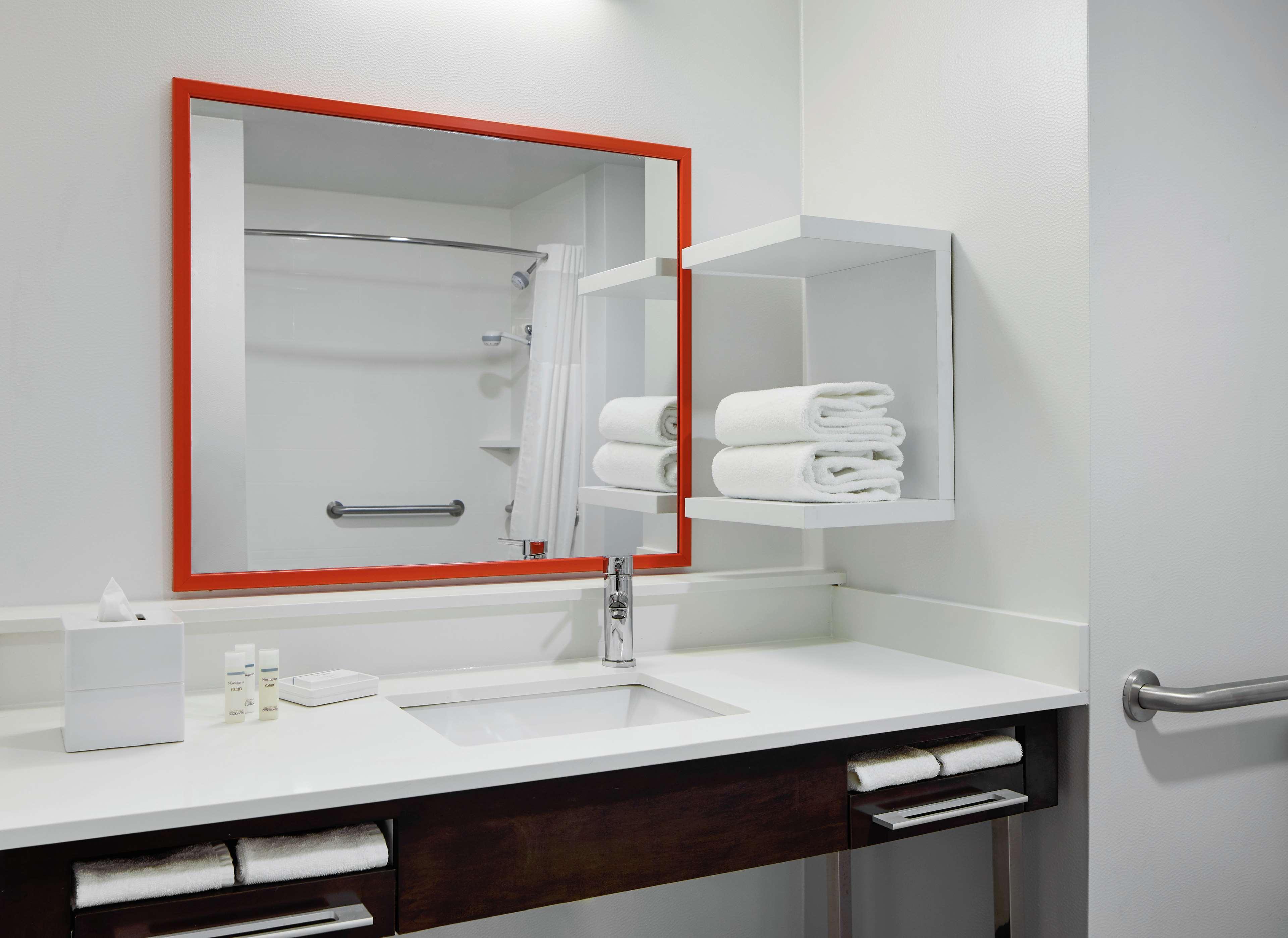 Hampton Inn & Suites Chicago/ווקיגן מראה חיצוני תמונה