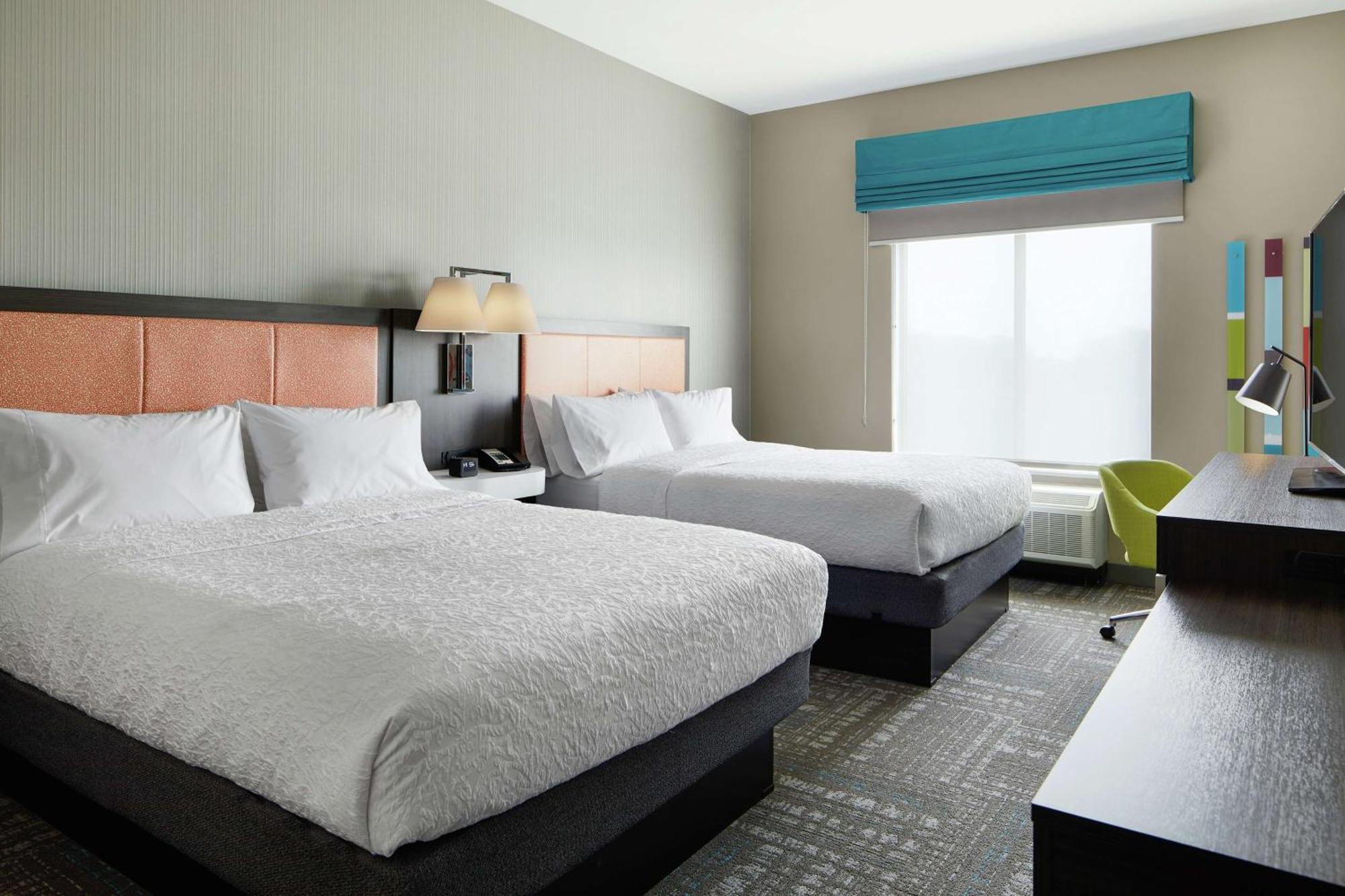 Hampton Inn & Suites Chicago/ווקיגן מראה חיצוני תמונה