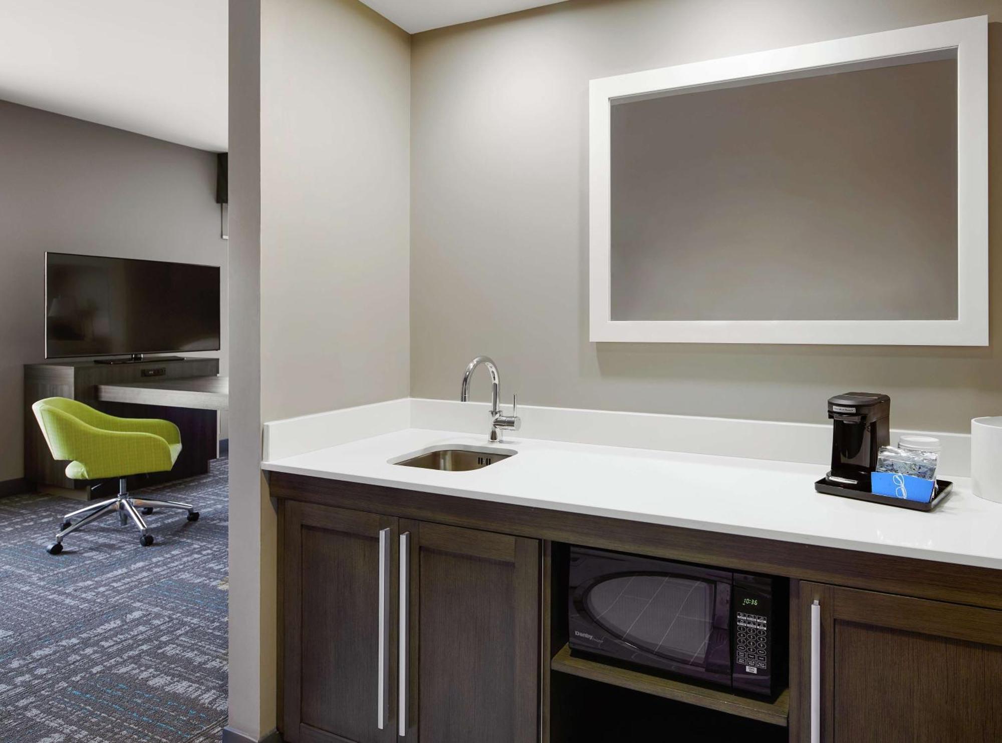 Hampton Inn & Suites Chicago/ווקיגן מראה חיצוני תמונה