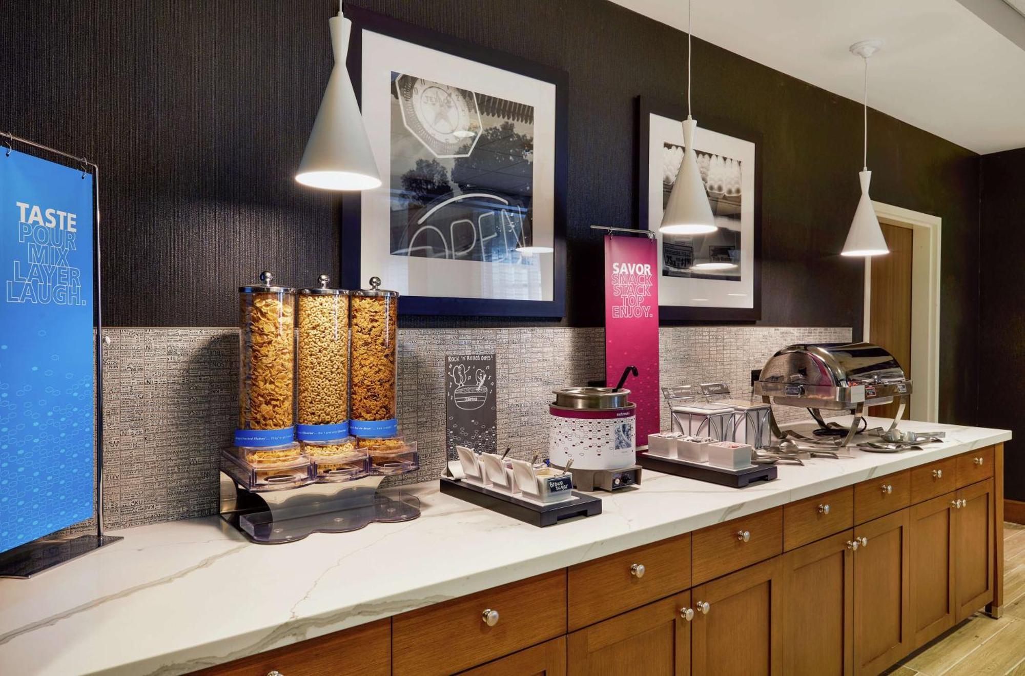 Hampton Inn & Suites Chicago/ווקיגן מראה חיצוני תמונה